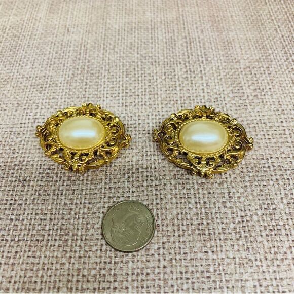 VTG Bluette Gold Pearl Shoe Clips - Picture 1 of 3